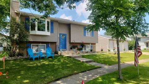 4315 Cimarron Ct NW, Rochester, MN 55901