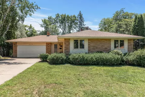 1612 Euclid St, Saint Paul, MN 55106