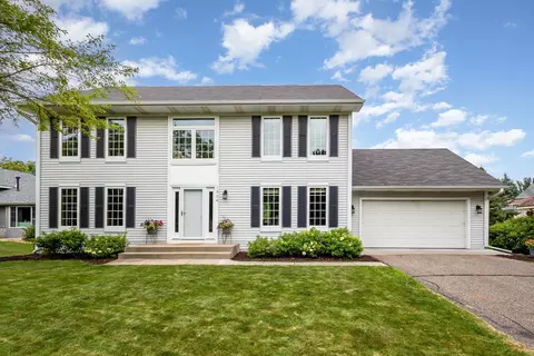 1224 Silverwood Ct, Woodbury, MN 55125