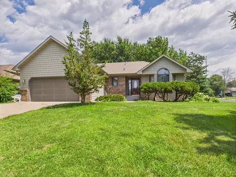 709 4th St NW, Forest Lake, MN 55025