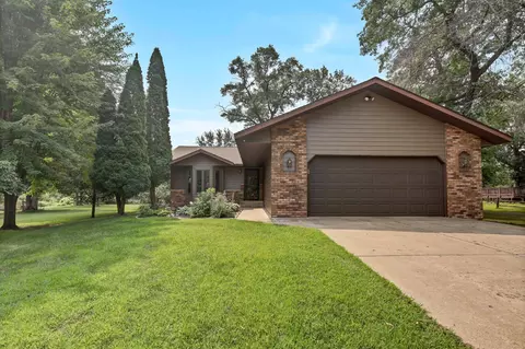 10625 44th St, Clear Lake, MN 55319