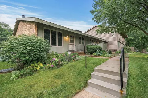 134 Windsor Ct, New Brighton, MN 55112