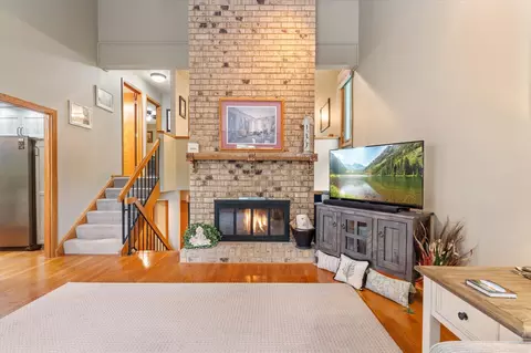 9357 Nesbitt Rd, Bloomington, MN 55437 photo 12