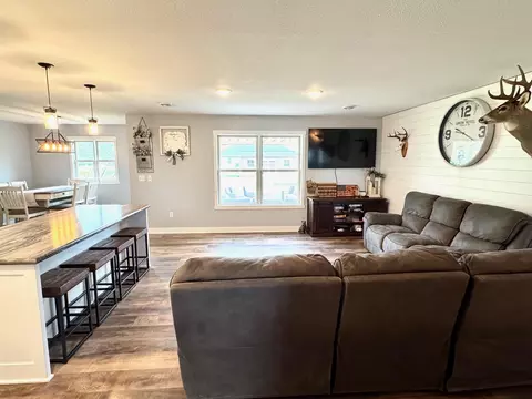 1010 2nd Ave SW, Roseau, MN 56751 photo 8