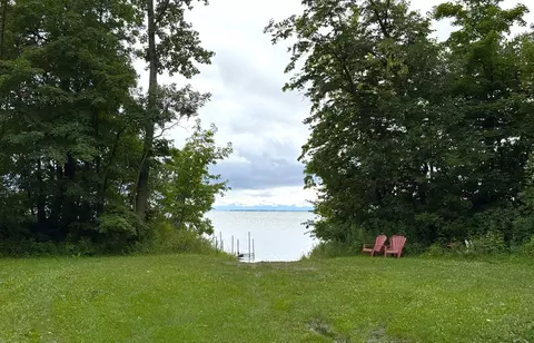 32563 190th St, Isle, MN 56342