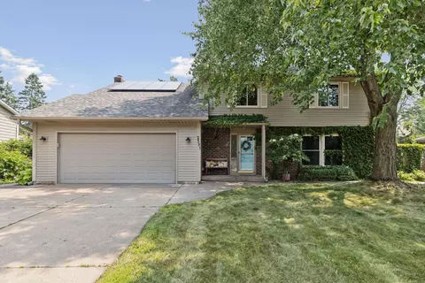 2591 Bayberry Ave, Stillwater, MN 55082