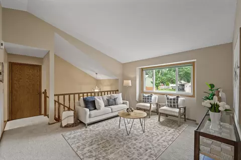 5933 Birchwood St, Shoreview, MN 55126