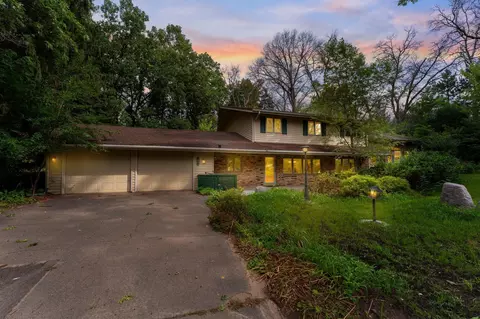 1441 312th Ln NE, Cambridge, MN 55008