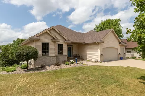 3041 Darcy Dr NE, Rochester, MN 55906
