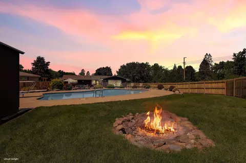 11309 Goodrich Rd, Bloomington, MN 55437