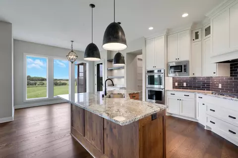 Kitchen - 5841 Robert Rd, Independence, MN 55359 photo 2 of 3