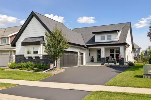 16282 Durango Trl, Lakeville, MN 55044