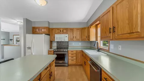 906 E Lake St, Osakis, MN 56360 photo 13