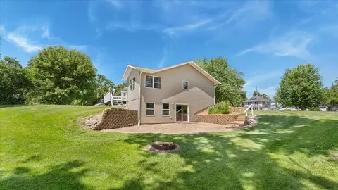 906 E Lake St, Osakis, MN 56360 photo 2