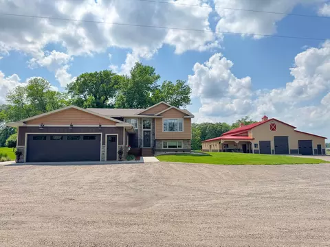 8300 263rd St, Saint Cloud, MN 56301