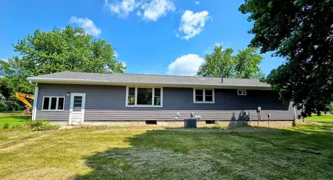 Exterior - 229 E Oak St, Tyler, MN 56178 photo 3 of 7