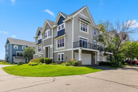 15576 Early Bird Cir #1504, Apple Valley, MN 55124