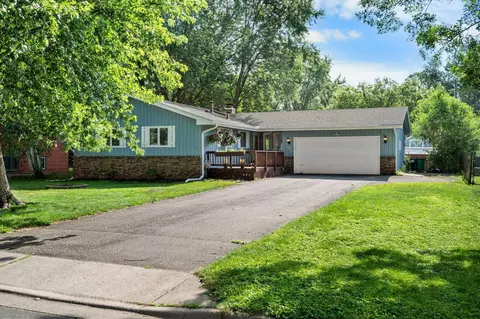 9959 Ibis St NW, Coon Rapids, MN 55433