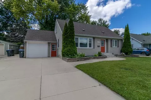 1120 Highland Ave, Mankato, MN 56001