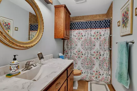 Bath - 3307 Park Dr, Saint Cloud, MN 56303 photo 1 of 3