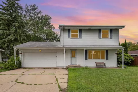 3237 Jerry Ct, White Bear Lake, MN 55110
