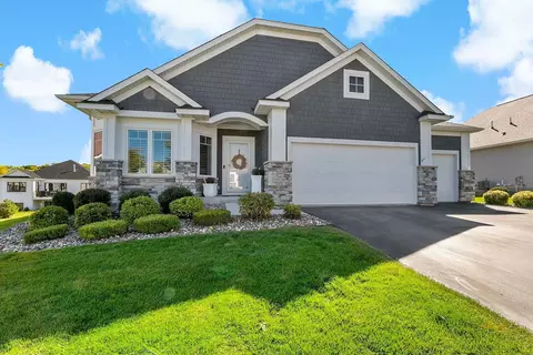 4354 Ginger Dr, Minnetrista, MN 55331