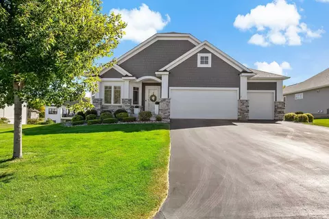 4354 Ginger Dr, Minnetrista, MN 55331 photo 2