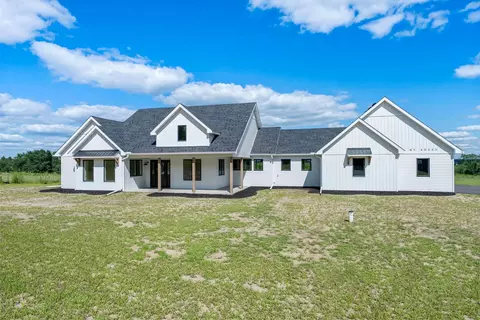40355 Hemingway Ave, North Branch, MN 55056