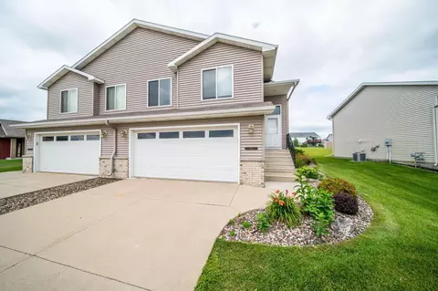2108 Petersen Dr NW, Stewartville, MN 55976