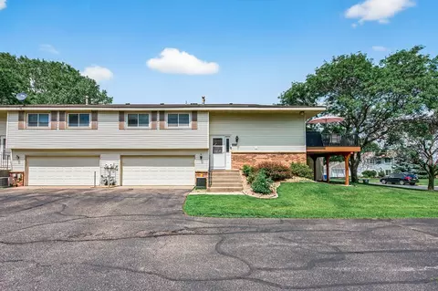4173 Sylvia Ln S, Shoreview, MN 55126