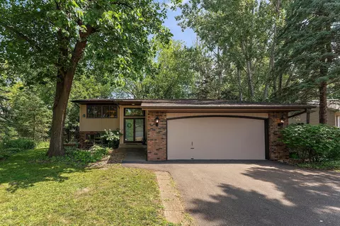 868 Westview Dr, Shoreview, MN 55126