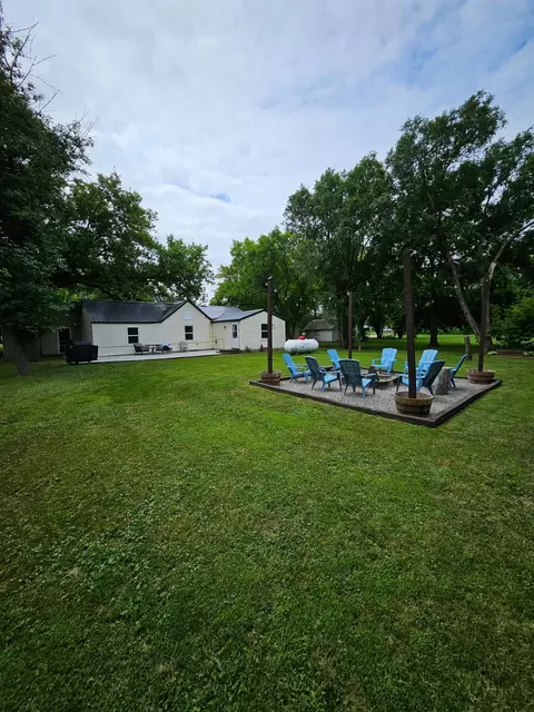 Exterior - 205 8th St E, Herman, MN 56248 photo 5 of 7