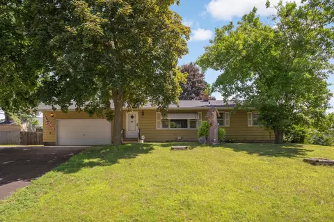 7400 Cahill Ave, Inver Grove Heights, MN 55076