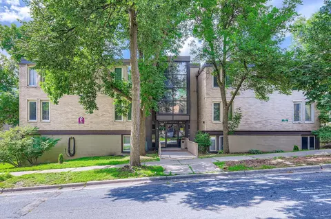 1405 E 40th St #5F, Minneapolis, MN 55407