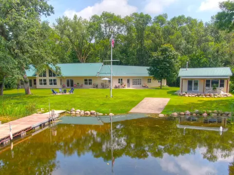 11599 Kramer Ave NW, Annandale, MN 55302