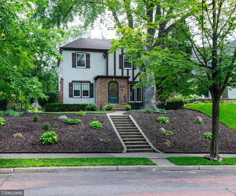 708 Minnehaha Pkwy E, Minneapolis, MN 55417