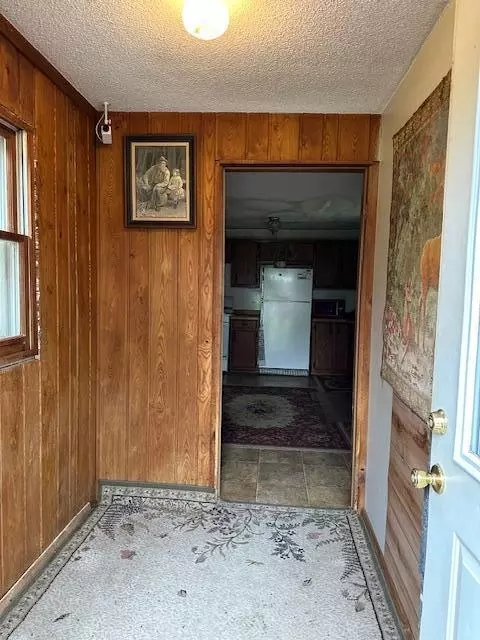 Entry Way - 32752 County 16, Cushing, MN 56443 photo 1 of 2