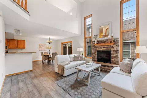 18504 Peach Tree Ct, Minnetonka, MN 55345