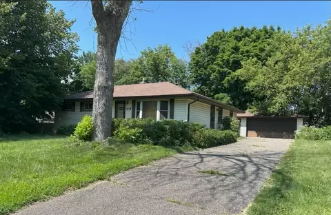 2329 Elm Dr, White Bear Lake, MN 55110