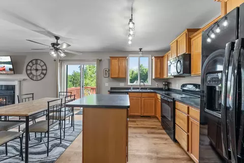 Kitchen - 539 Summit Ln, Dundas, MN 55019 photo 4 of 4