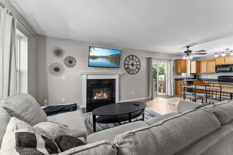 Living - 539 Summit Ln, Dundas, MN 55019 photo 1 of 5