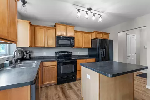 Kitchen - 539 Summit Ln, Dundas, MN 55019 photo 1 of 4