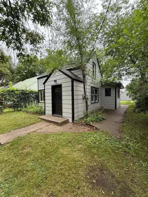 128 27th Ave N, Saint Cloud, MN 56303