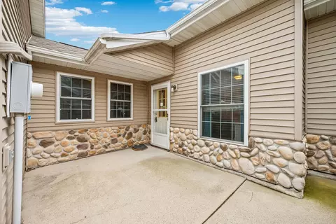 100 Sunrise Dr, Kimball, MN 55353