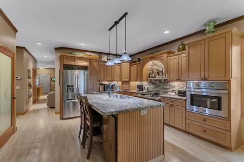 Kitchen - 516 19th St SE, Willmar, MN 56201 photo 5 of 6