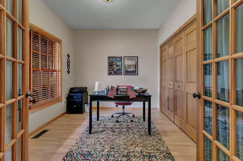 Entry Way - 516 19th St SE, Willmar, MN 56201 photo 1 of 3