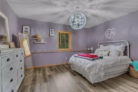 Bedroom - 516 19th St SE, Willmar, MN 56201 photo 3 of 4