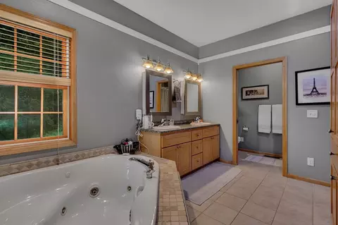 Bath - 516 19th St SE, Willmar, MN 56201 photo 1 of 5