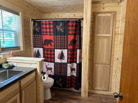 Bath - 20533 485th St, Mcgregor, MN 55760 photo 1 of 3