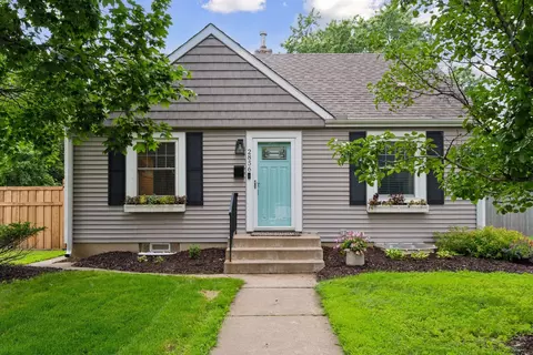 2856 Florida Ave S, Saint Louis Park, MN 55426